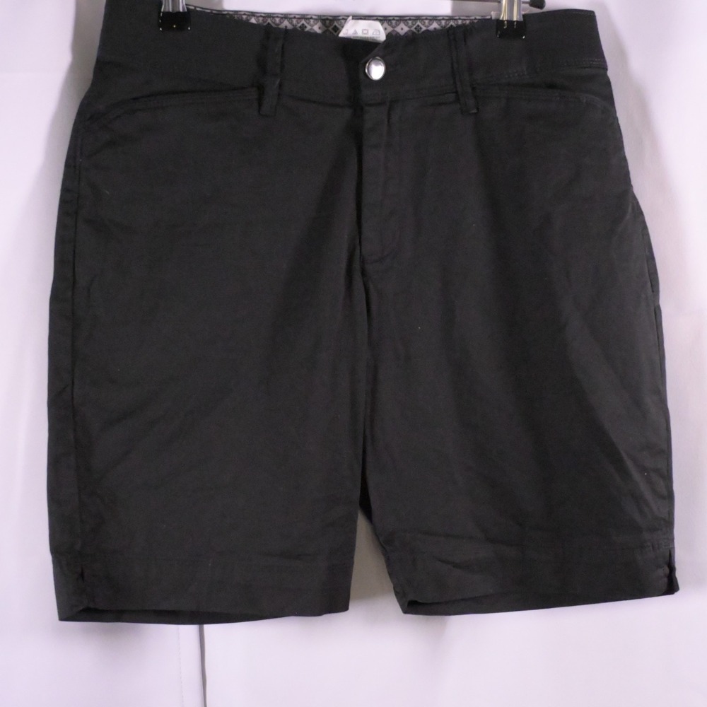 NWT Lee Platinum Label Women's 10P Black Bermuda Shorts 31x8.5